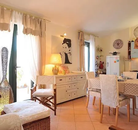 Porto Frailis Holiday Арбатакс