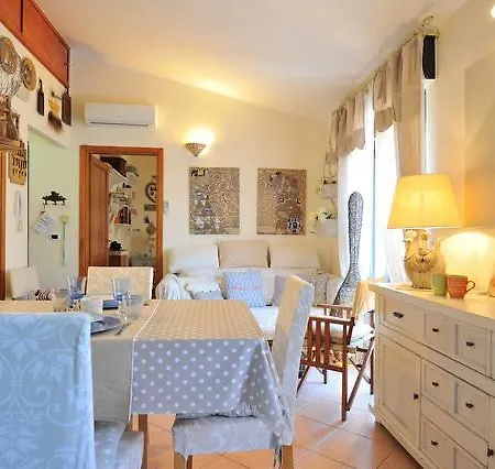 Porto Frailis Holiday Дом отдыха *